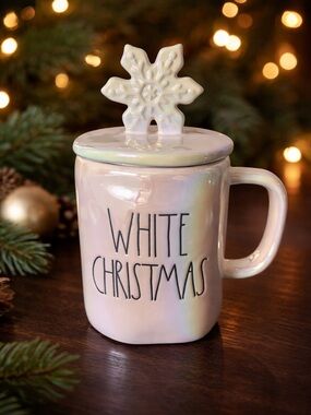 RAE DUNN “WHITE CHRISTMAS” Iridescent Mug w/ Snowflake Lid – Artisan Collection